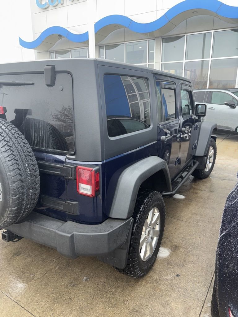 Used 2013 Jeep Wrangler Unlimited Sport image 2