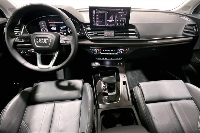Used 2024 Audi Q5 e Premium Plus w/ Premium Plus Package AWD/4WD image 10