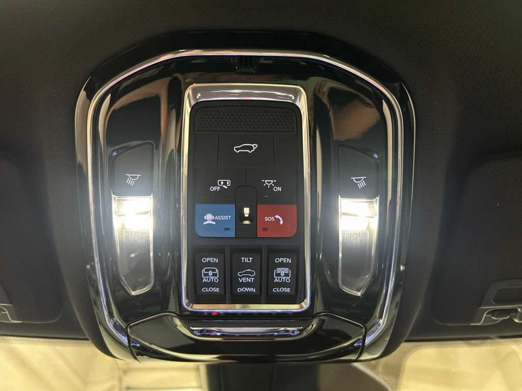 Used 2023 Jeep Grand Cherokee L Overland AWD/4WD image 28