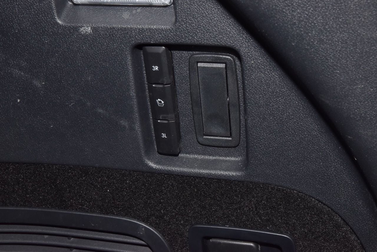 Certified 2026 Lincoln Aviator AWD image 38