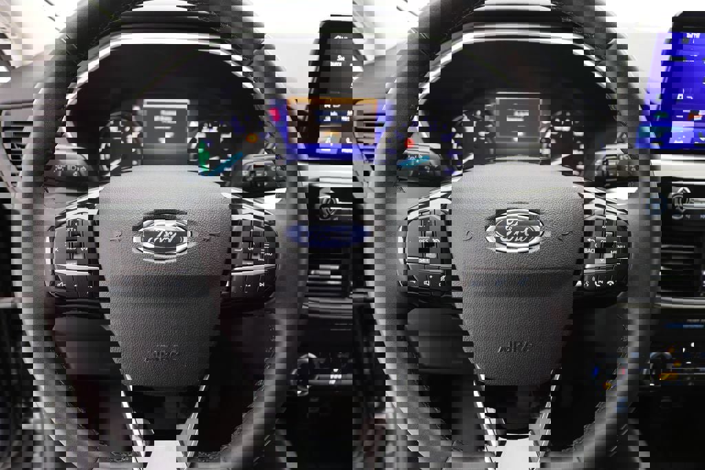 Used 2022 Ford Escape SE w/ Convenience Package image 16