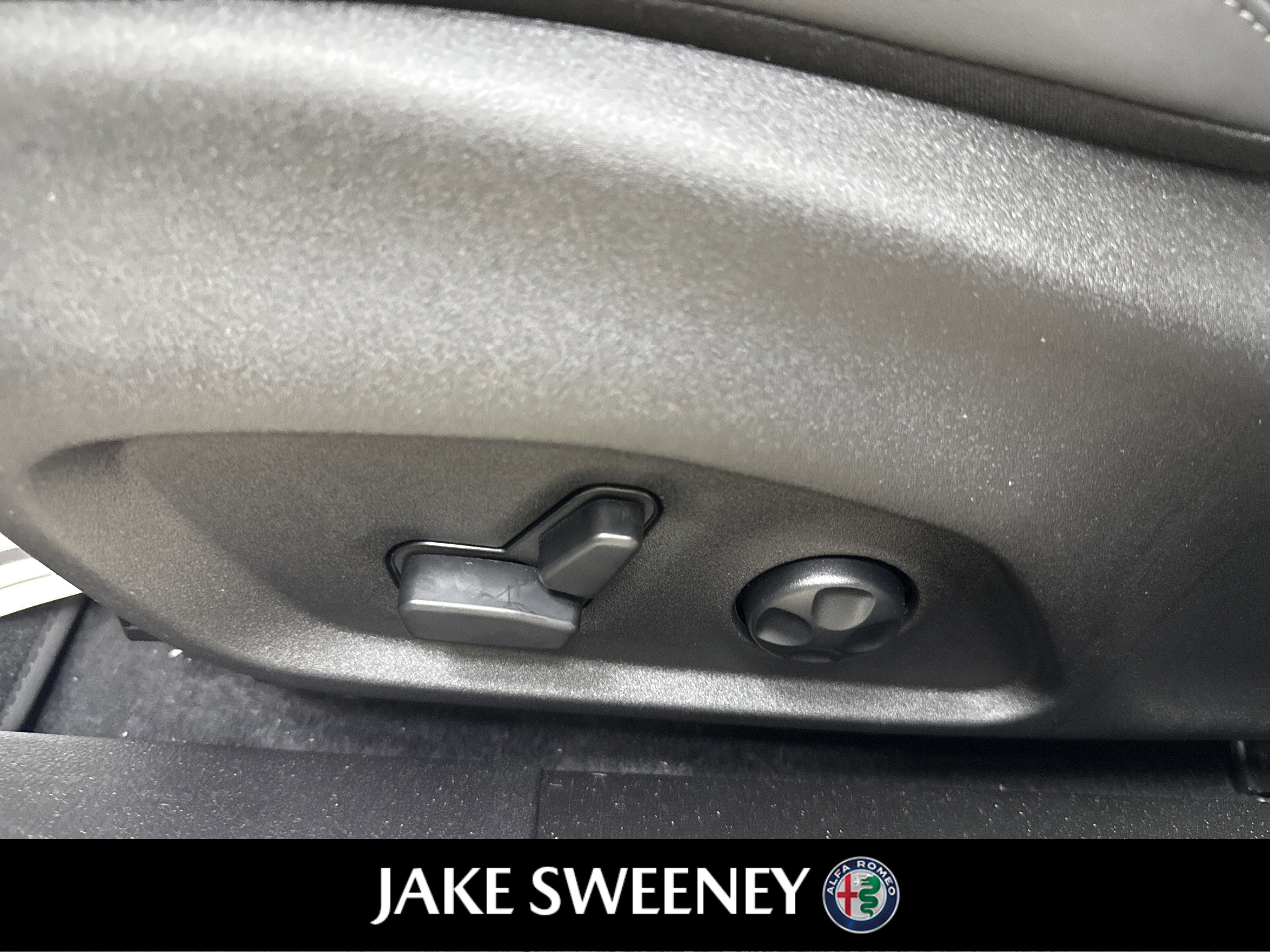 New 2026 Alfa Romeo Tonale Sprint w/ Quick Order Package 23H Volce image 27