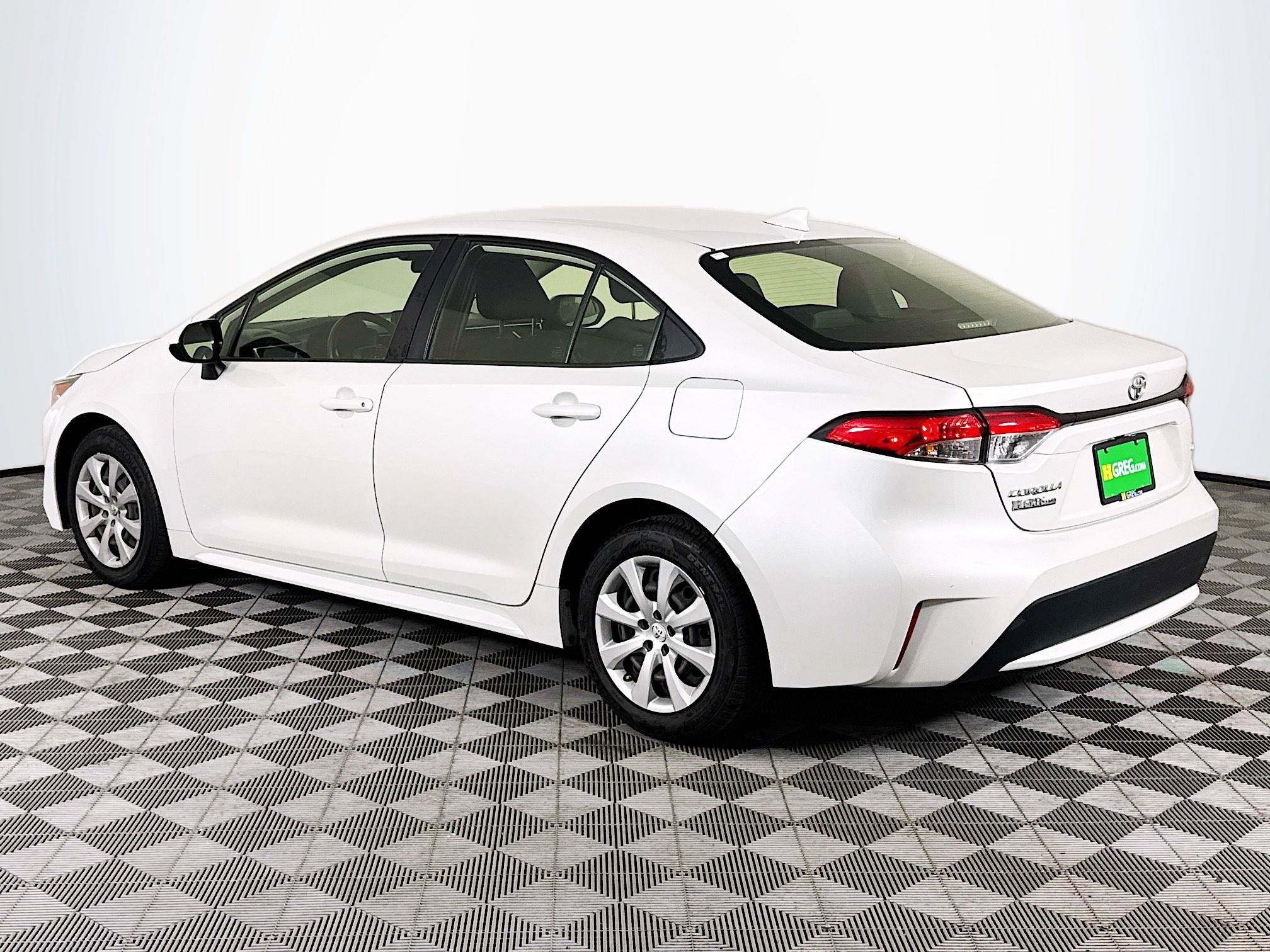 Used 2022 Toyota Corolla LE FWD image 6