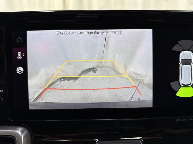 Used 2022 Kia Sorento EX w/ Panoramic Sunroof Package image 9