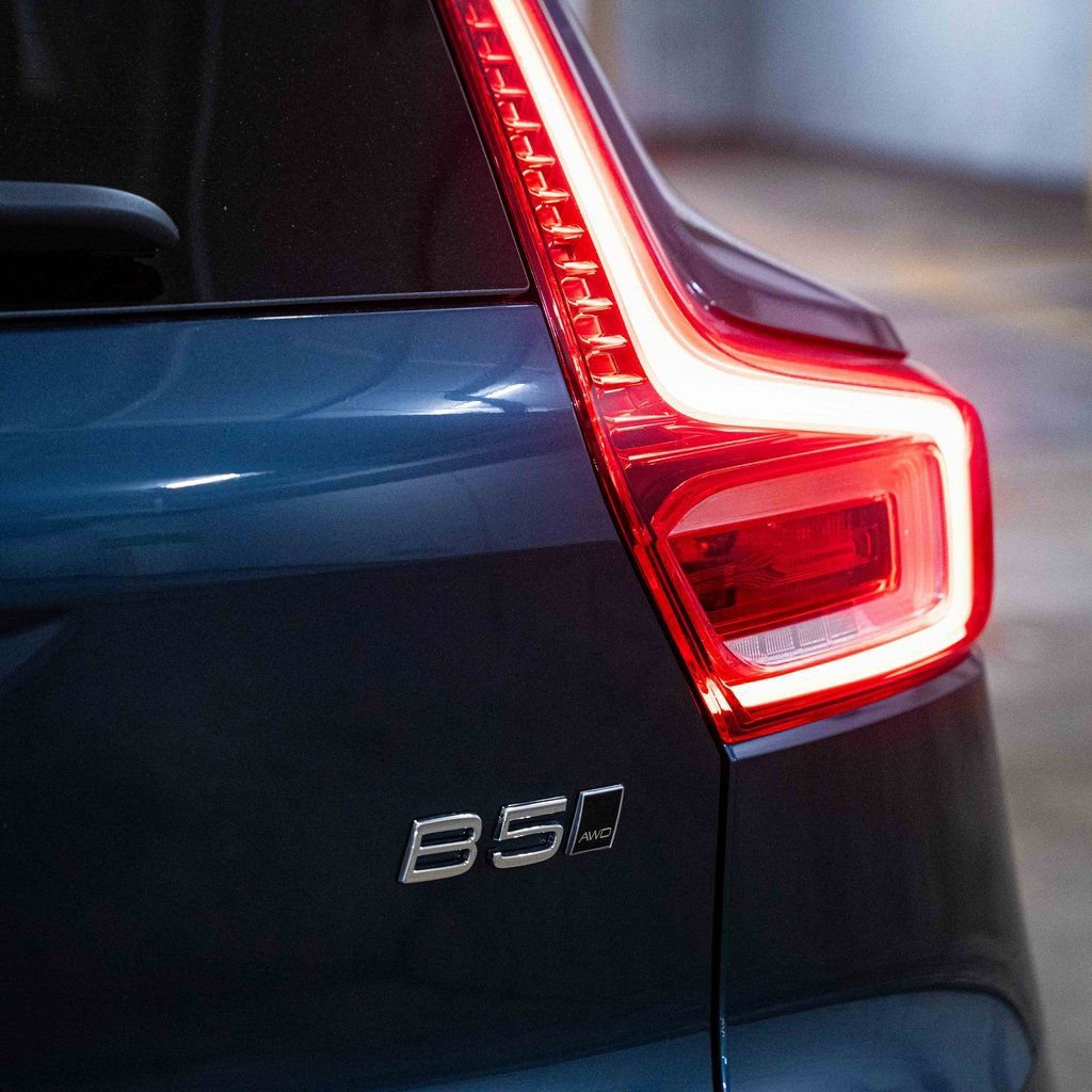 New 2026 Volvo XC40 B5 Ultra w/ Protection Package Premier image 6