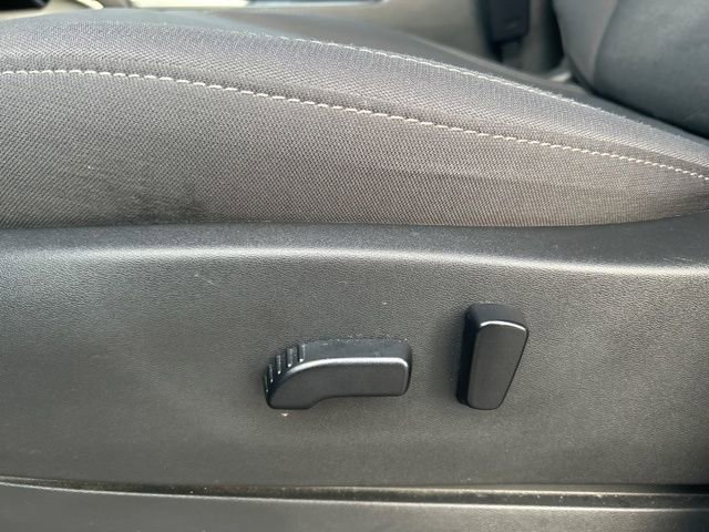 Used 2023 Nissan Frontier SV w/ SV Convenience Package image 17