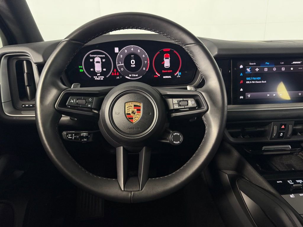 Used 2024 Porsche Cayenne image 13