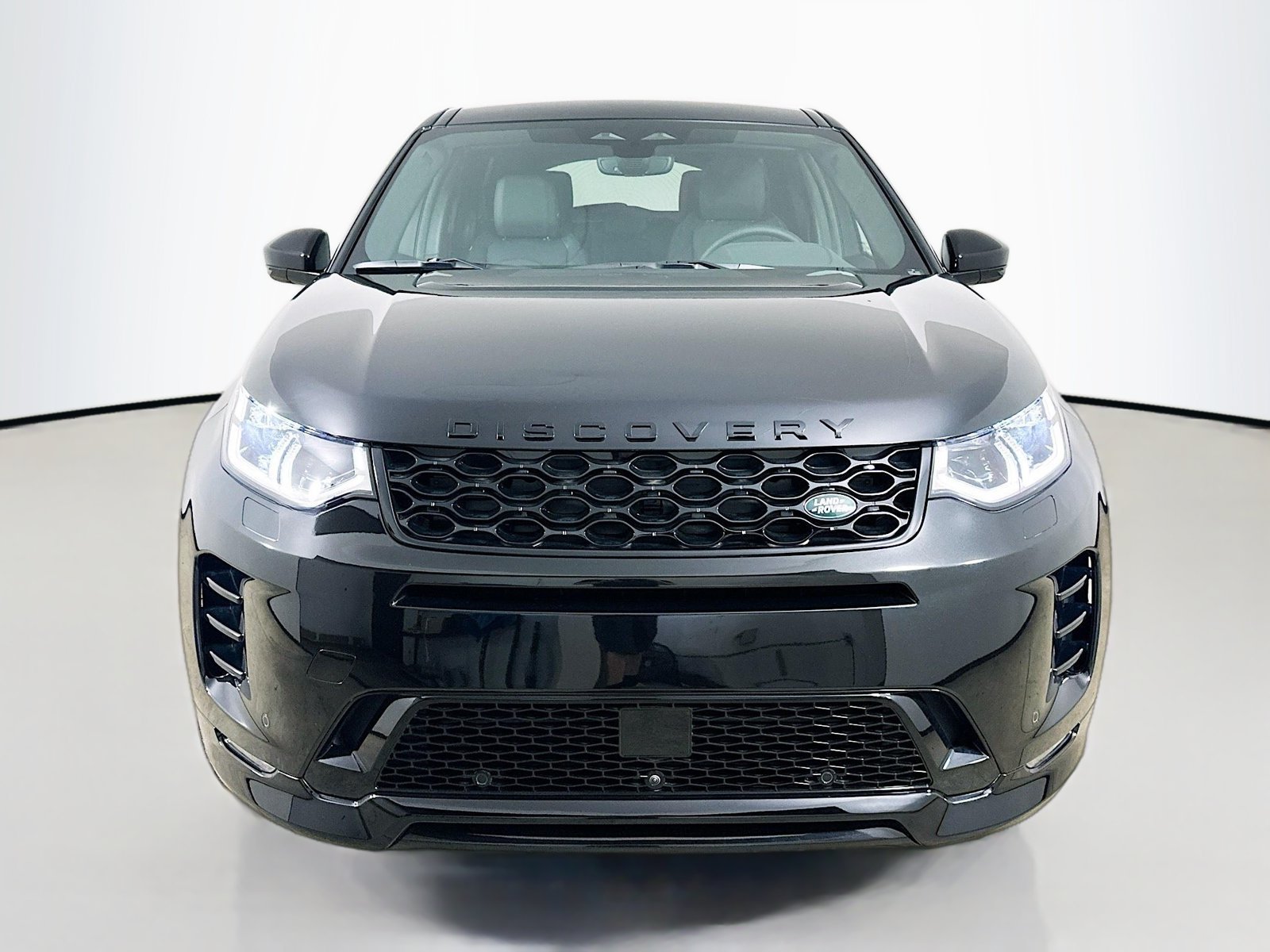 New 2026 Land Rover Discovery Sport Landmark AWD/4WD image 2