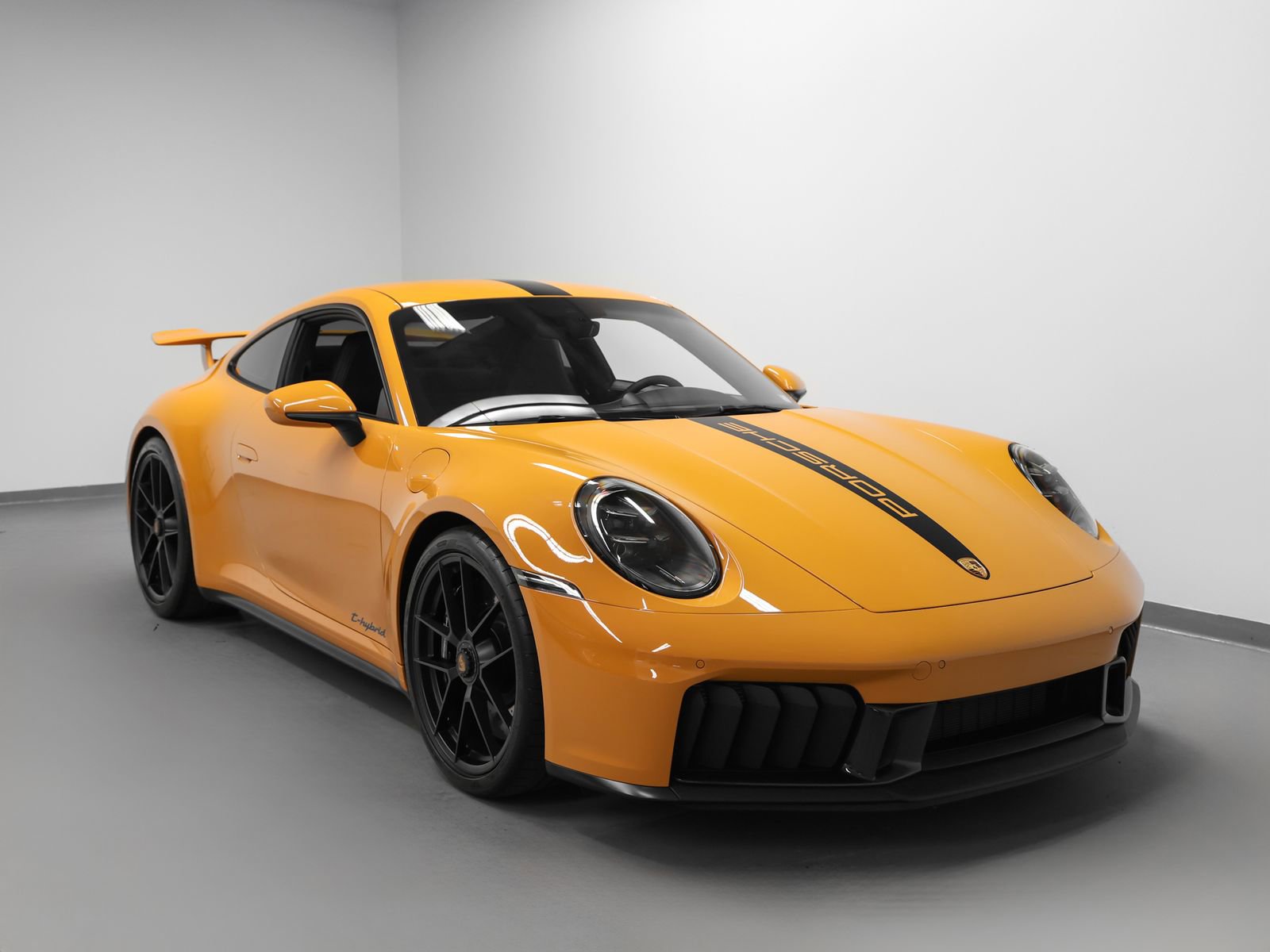 Certified 2025 Porsche 911 Carrera GTS image 10
