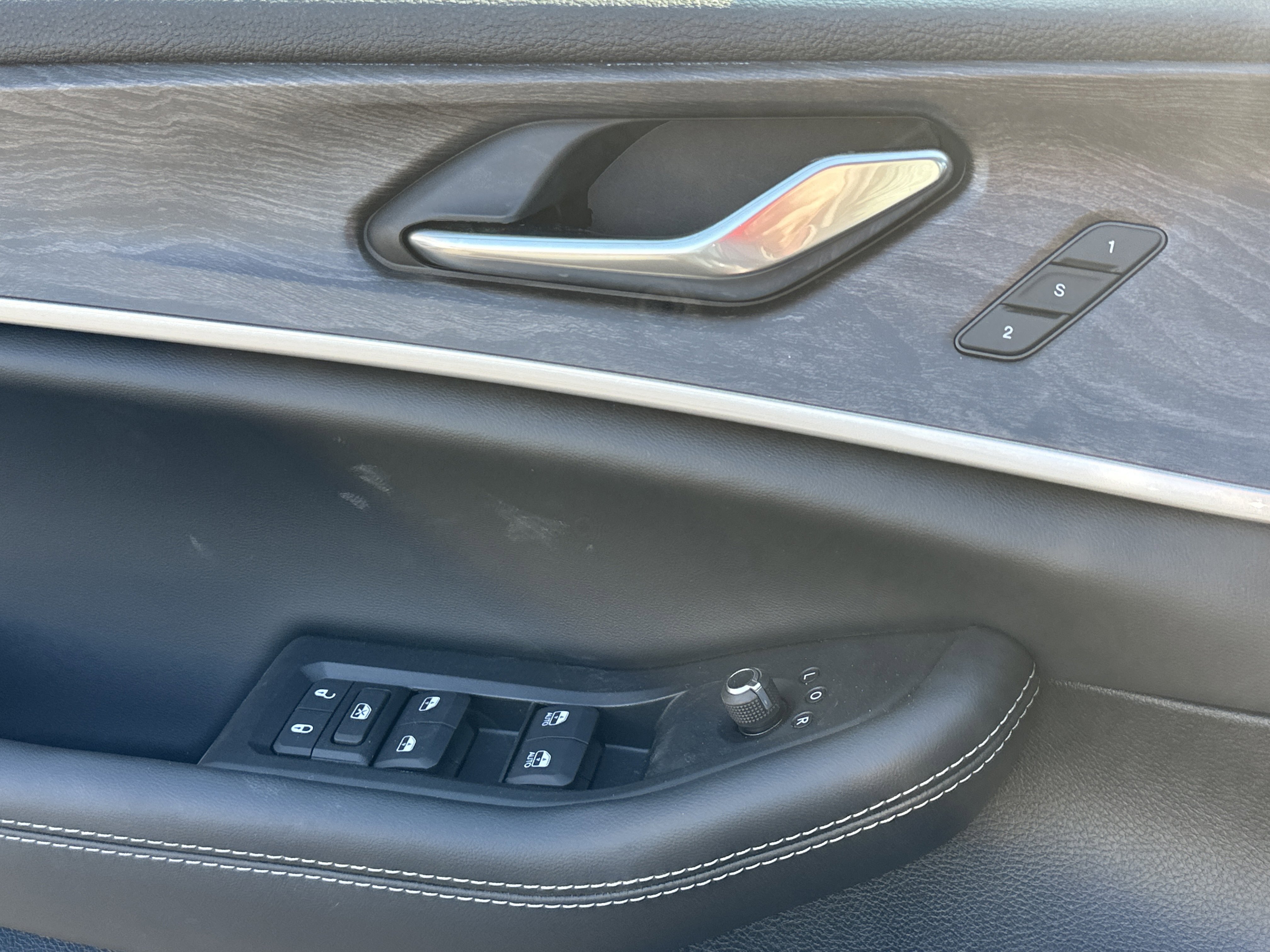 New 2026 Jeep Grand Cherokee Limited w/ Limited Altitude Package image 12