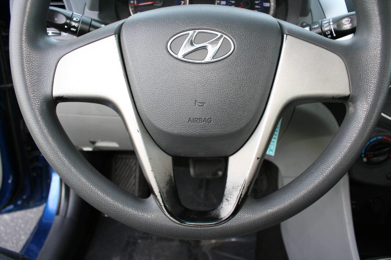 Used 2016 Hyundai Accent SE image 12