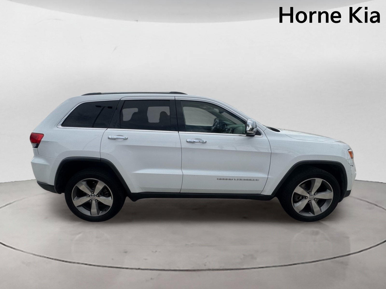 Used 2014 Jeep Grand Cherokee Limited w/ Luxury Group II AWD/4WD image 3