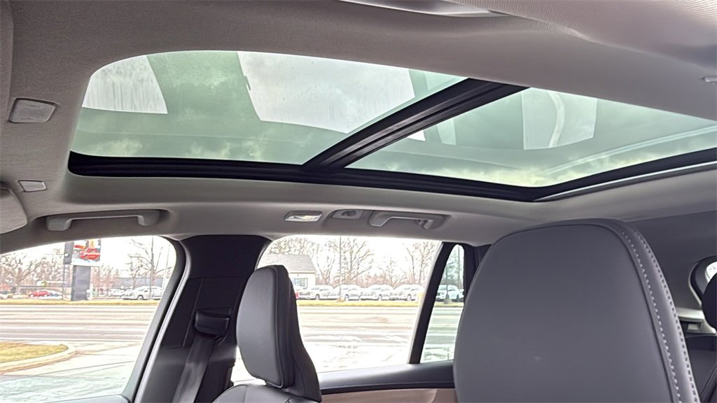 Certified 2025 Volvo XC90 B6 Plus image 22