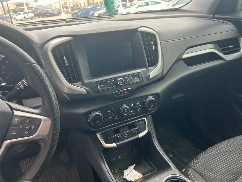 Used 2022 GMC Terrain SLE w/ Driver Convenience Package FWD image 6