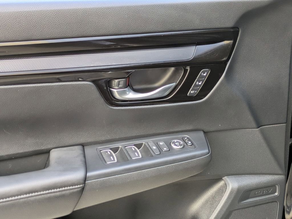 Used 2025 Honda CR-V EX-L image 13