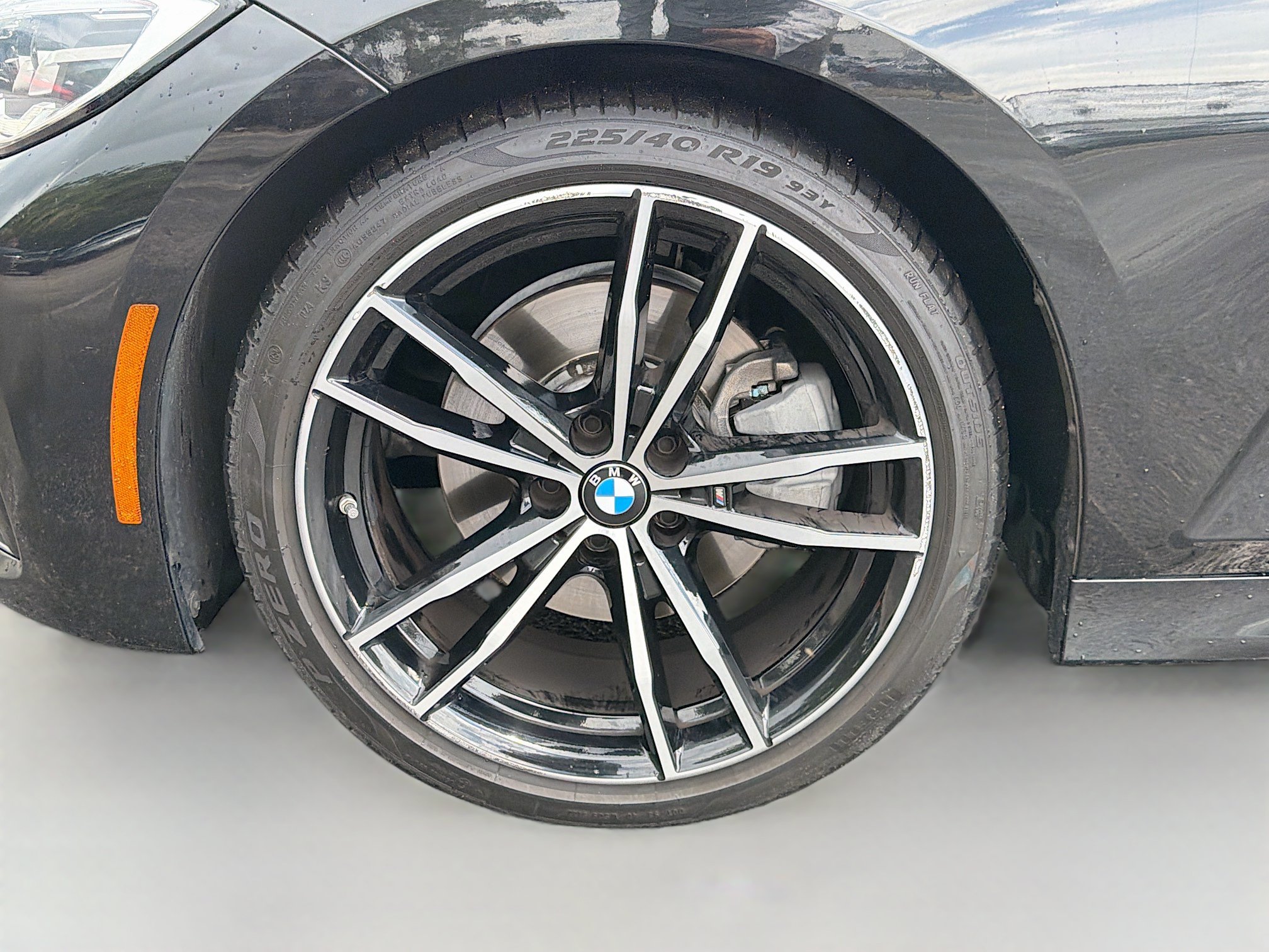 Used 2021 BMW 330i Sedan w/ M Sport Package RWD image 40