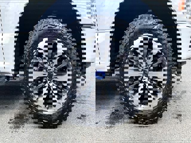 Used 2019 Ford F150 XL w/ Equipment Group 101A Mid AWD/4WD image 9