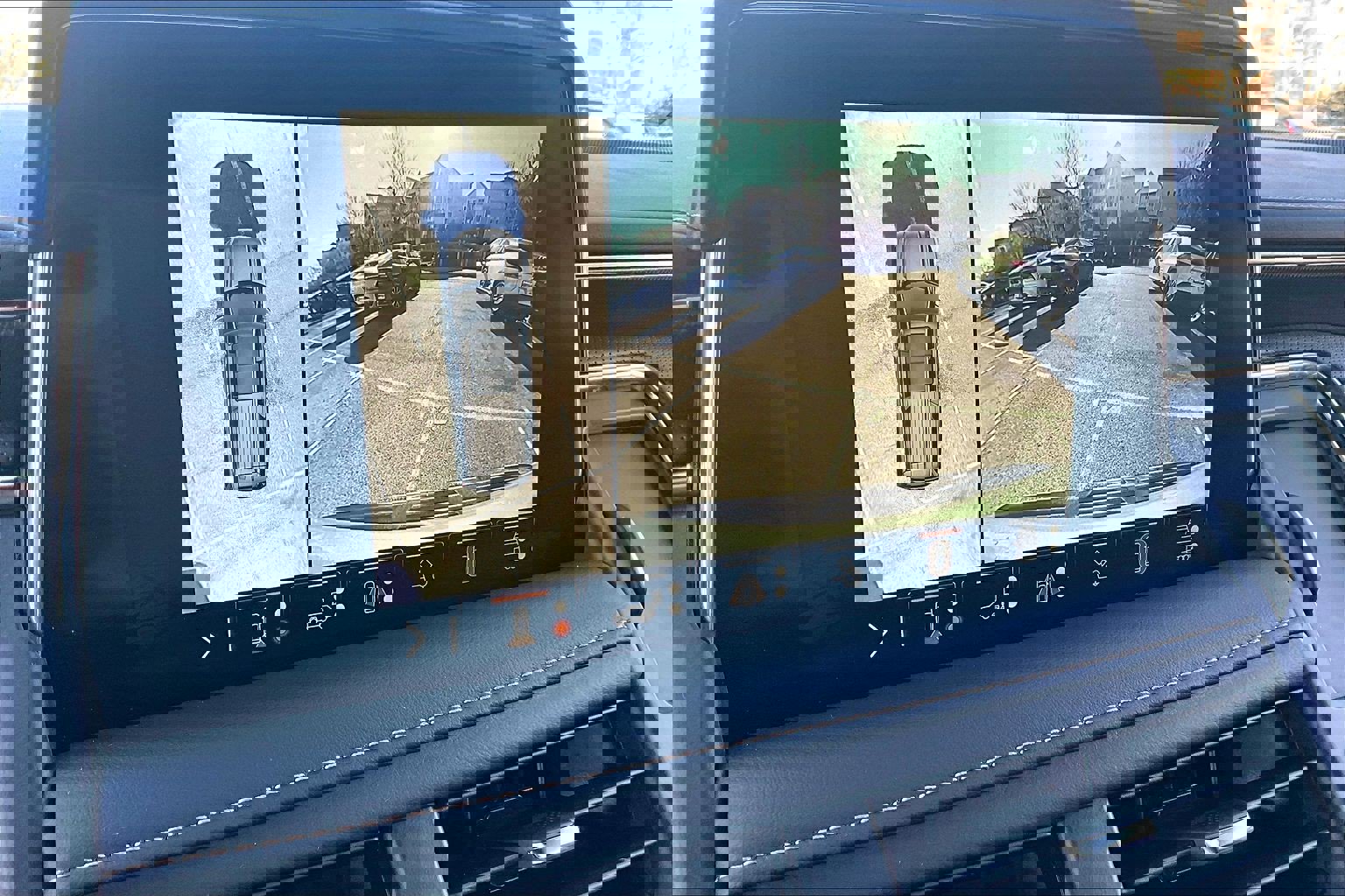 Used 2024 GMC Yukon AT4 w/ AT4 Premium Plus Package image 20