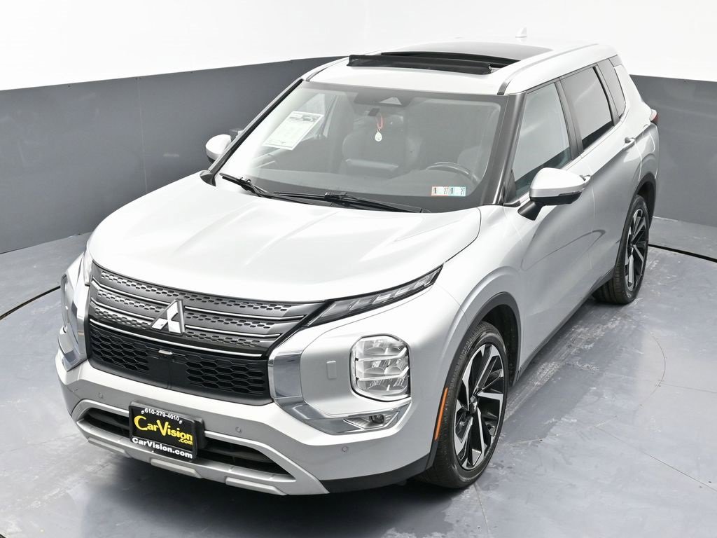 Used 2023 Mitsubishi Outlander SE image 43