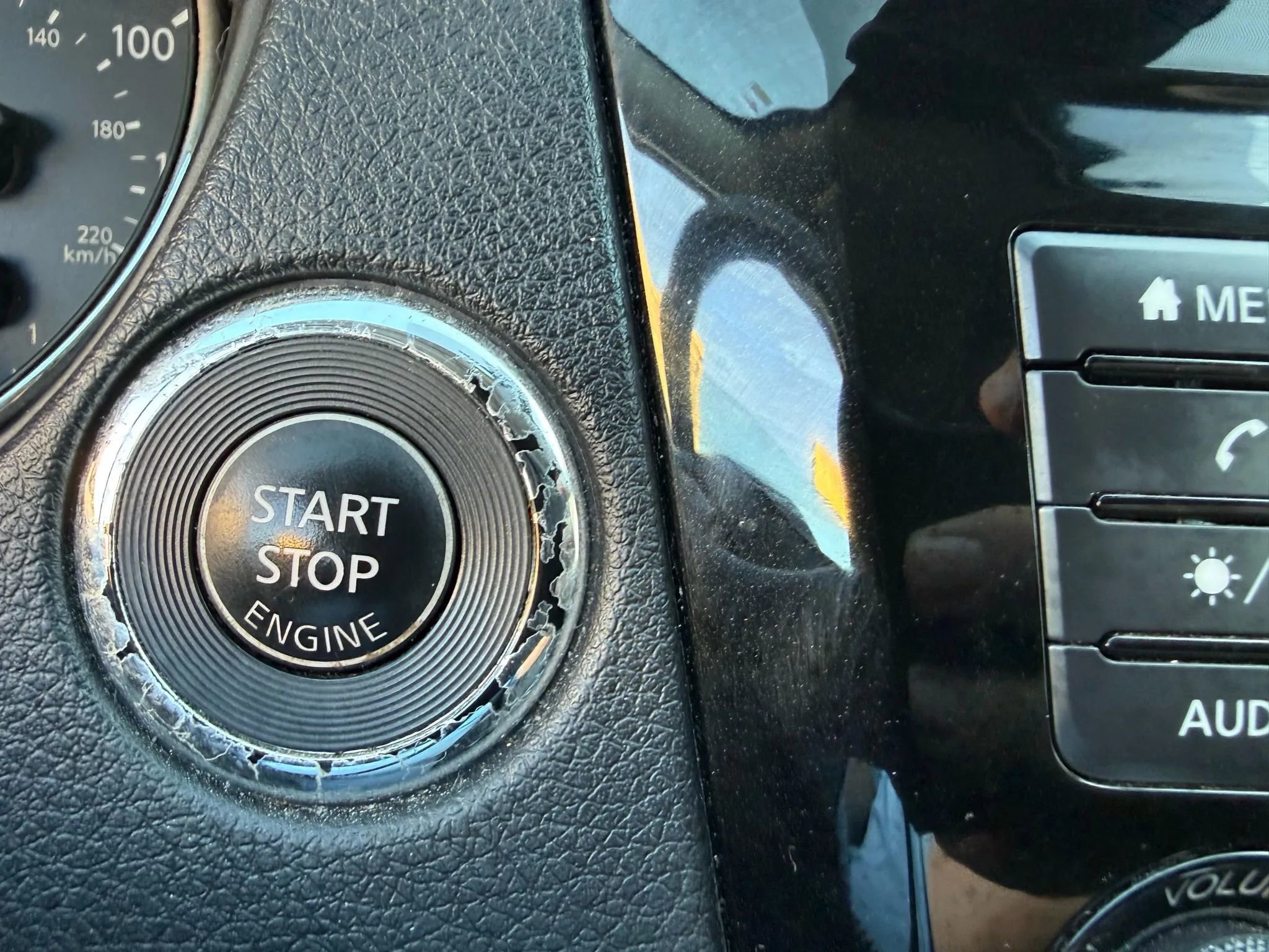 Used 2021 Nissan Rogue Sport SV image 16