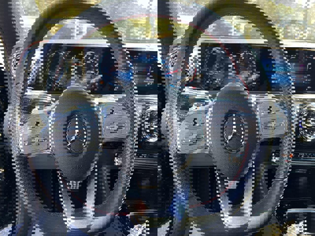 Used 2023 Mercedes-Benz CLA 35 AMG 4MATIC image 18