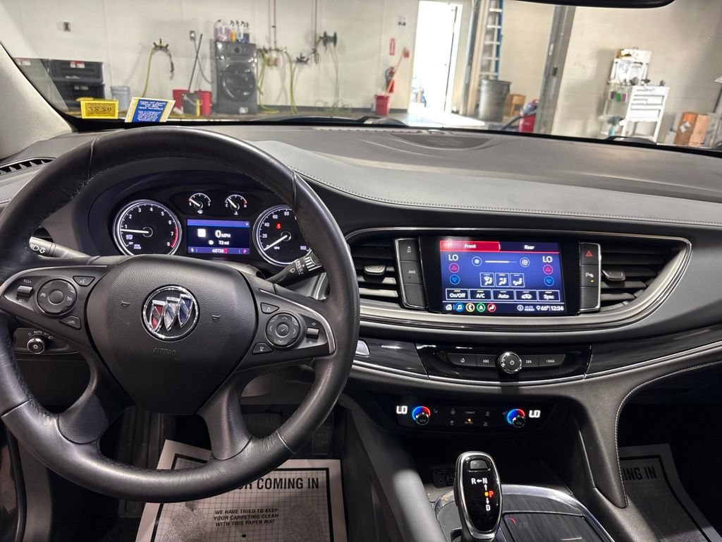 Used 2021 Buick Enclave Essence w/ Sound and Sites Package AWD/4WD image 21