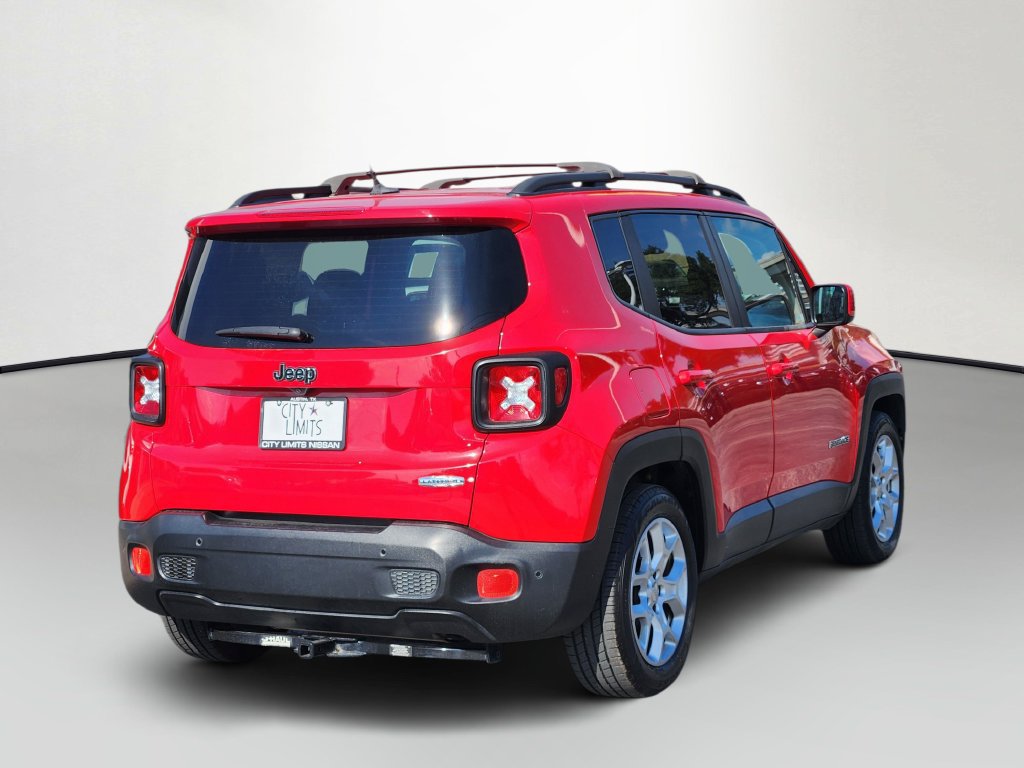 Used 2017 Jeep Renegade Latitude w/ Advanced Technology Group FWD image 7