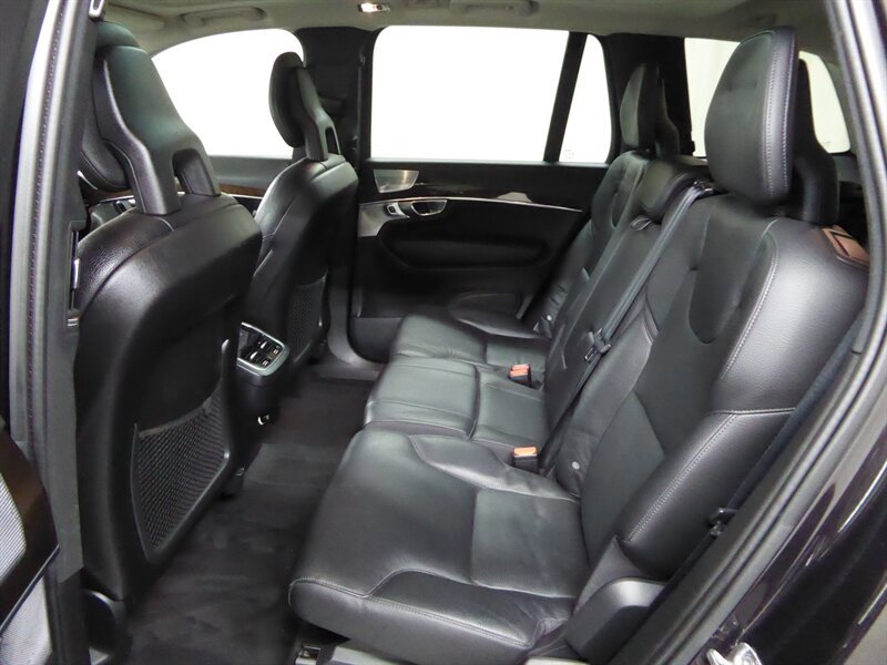 Used 2016 Volvo XC90 T6 Momentum w/ Momentum Plus Package AWD/4WD image 27