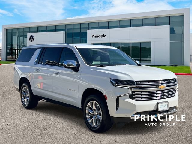 Used 2023 Chevrolet Suburban Premier AWD/4WD image 3