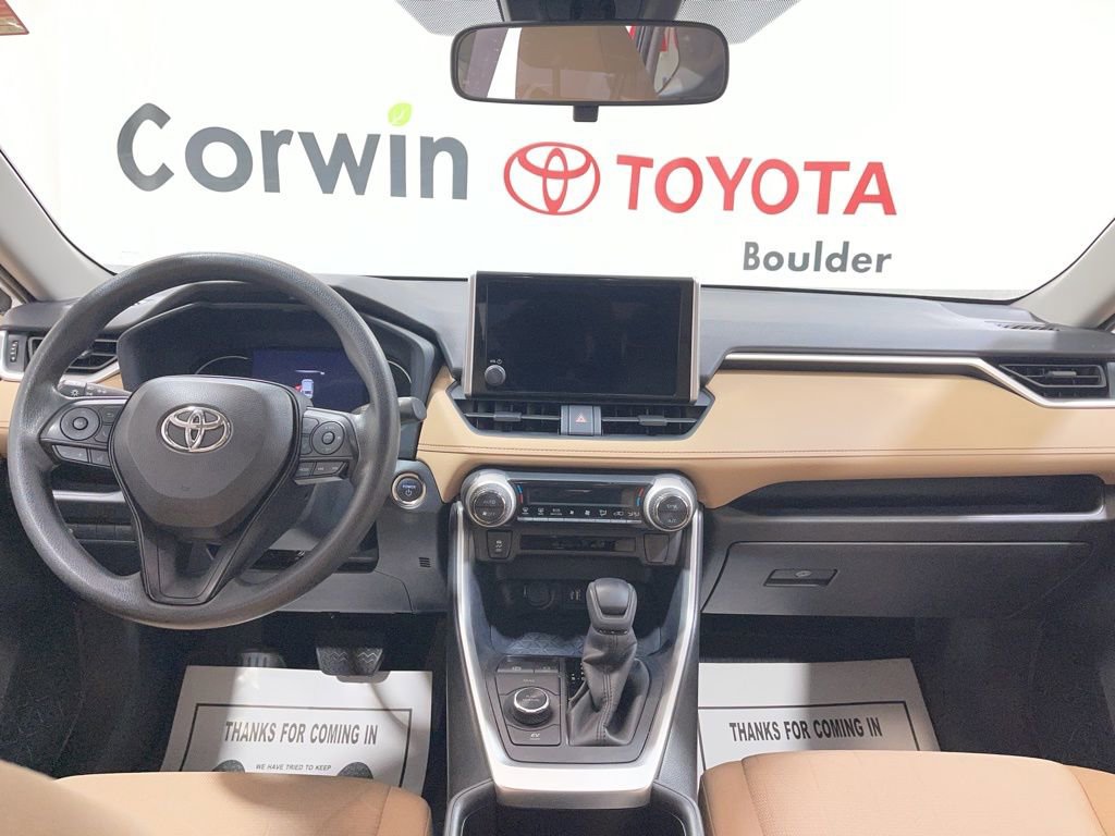 Used 2023 Toyota RAV4 XLE image 17
