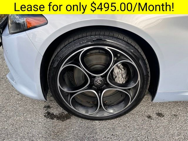 Used 2025 Alfa Romeo Giulia AWD w/ Driving Assist Package image 22
