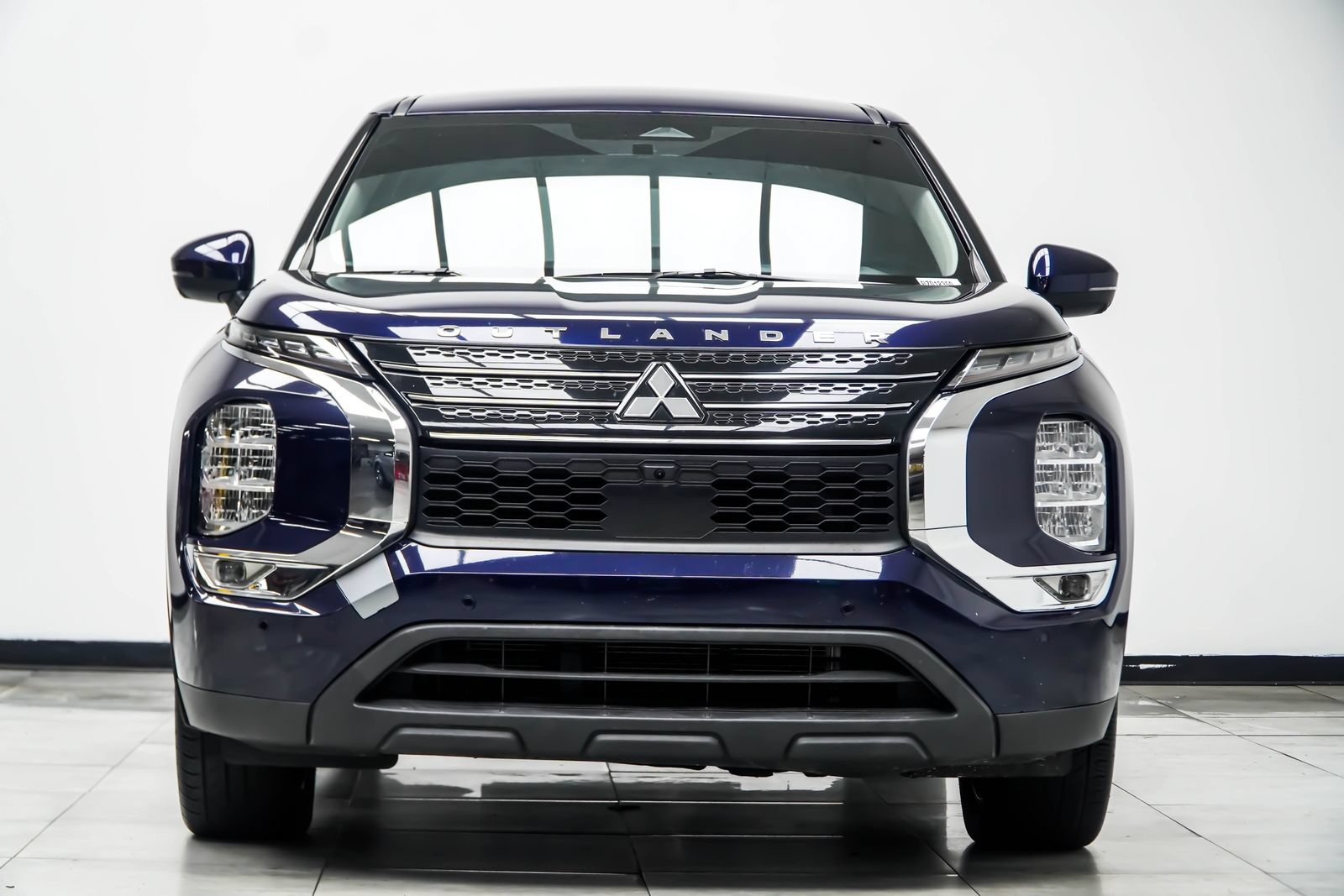 Used 2024 Mitsubishi Outlander SE FWD image 9