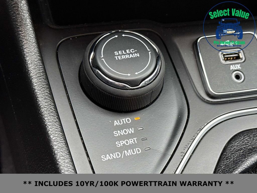 Used 2021 Jeep Cherokee Latitude Lux w/ Comfort/Convenience Group image 27