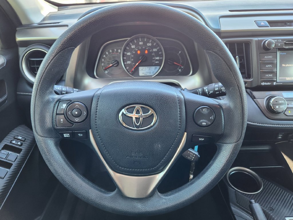 Used 2015 Toyota RAV4 XLE FWD image 17