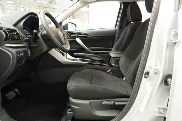 New 2026 Mitsubishi Eclipse Cross LE AWD/4WD image 6