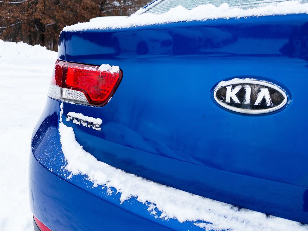 Used 2012 Kia Forte Koup EX image 4