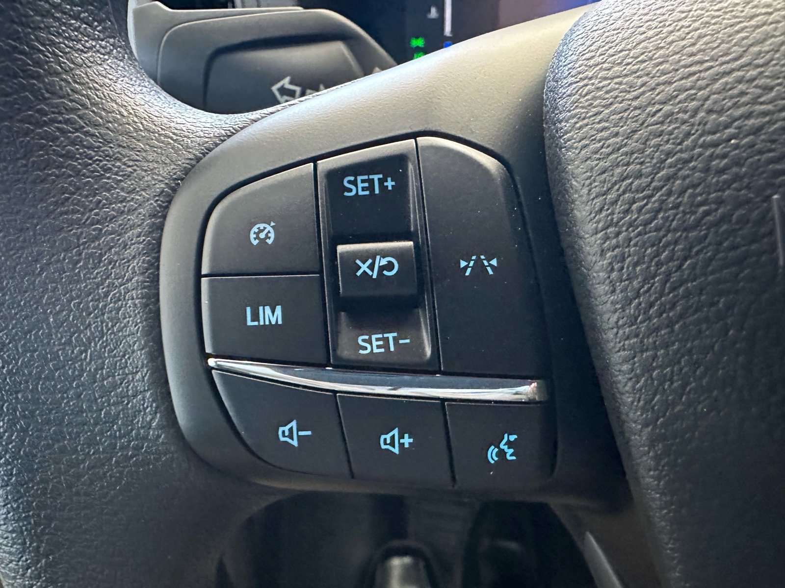 New 2026 Ford Transit 250 148 Medium Roof w/ Exterior Upgrade Package image 36