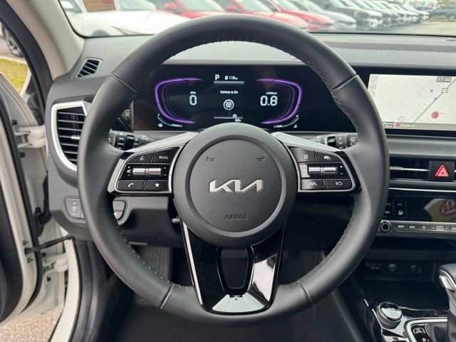 Certified 2025 Kia Seltos S FWD image 29