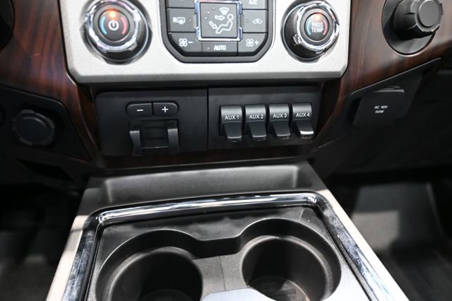 Used 2016 Ford F350 Lariat w/ Lariat Interior Package image 19