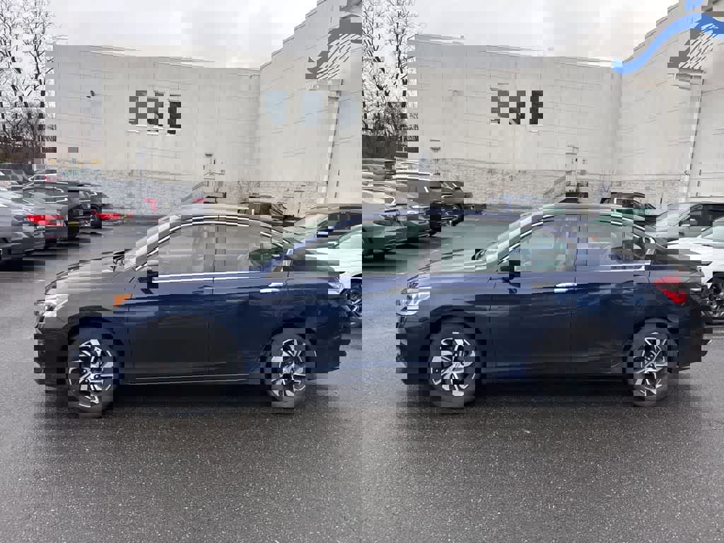 Used 2017 Honda Accord LX video 2