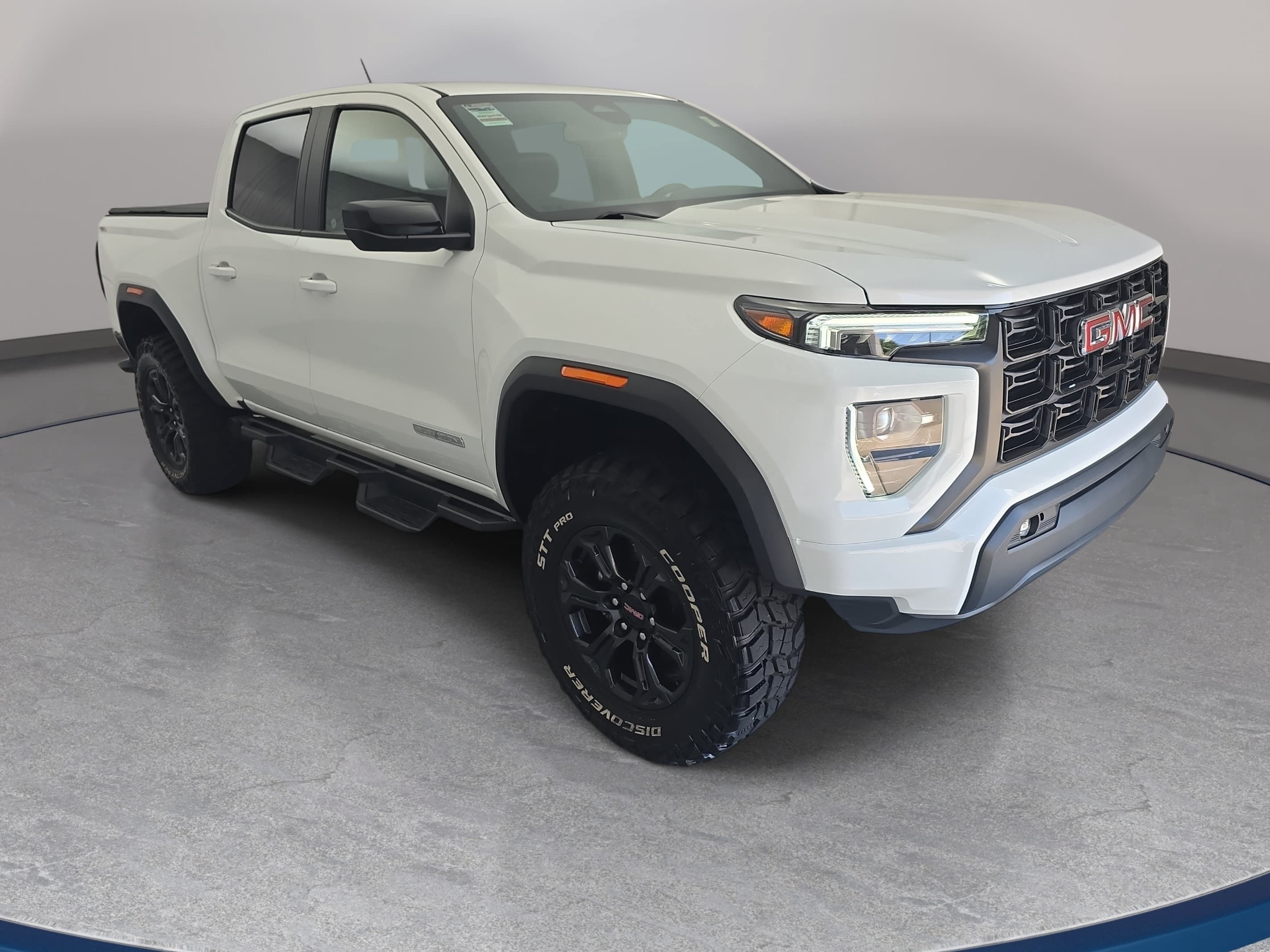 Used 2025 GMC Canyon Elevation w/ Convenience Package AWD/4WD image 3