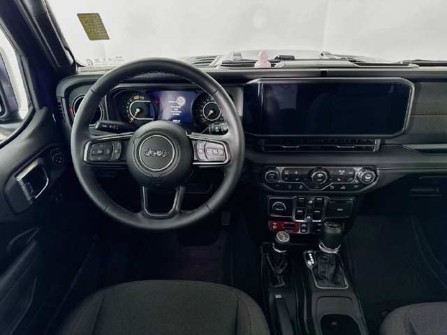 Used 2026 Jeep Wrangler Unlimited Rubicon w/ Safety Group AWD/4WD image 25