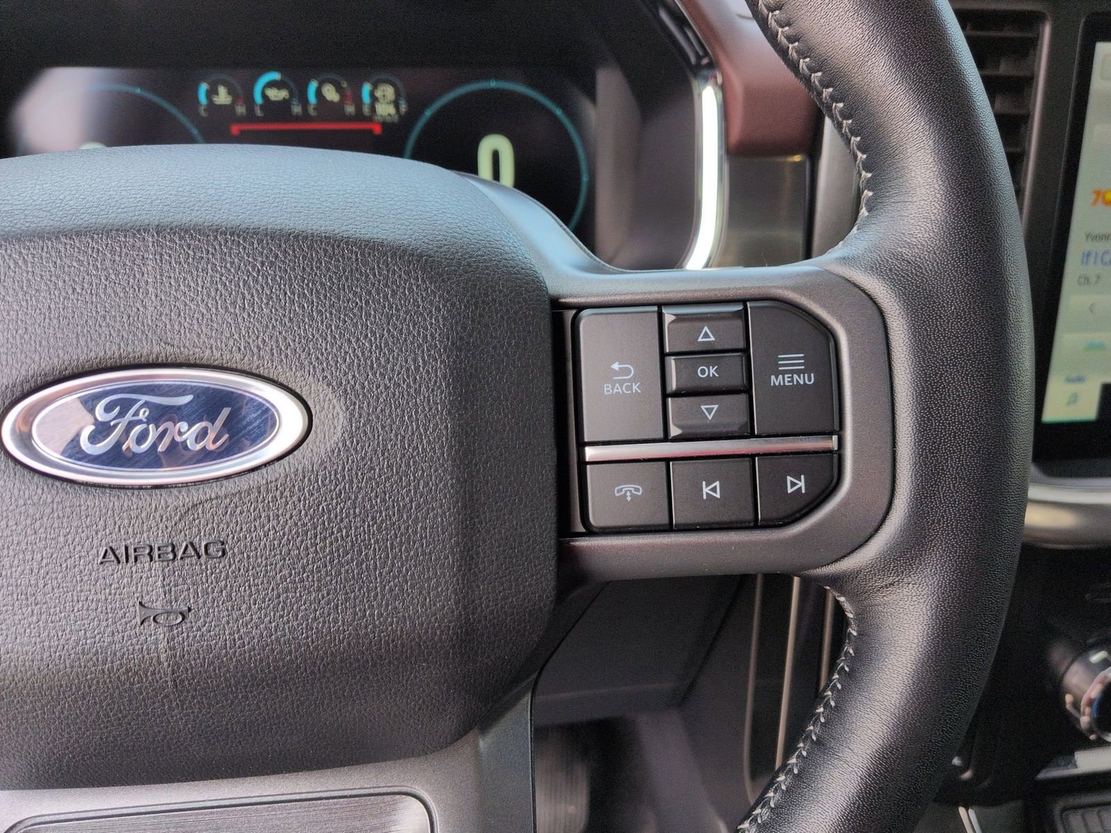 Certified 2023 Ford F150 Lariat w/ Equipment Group 502A High image 54
