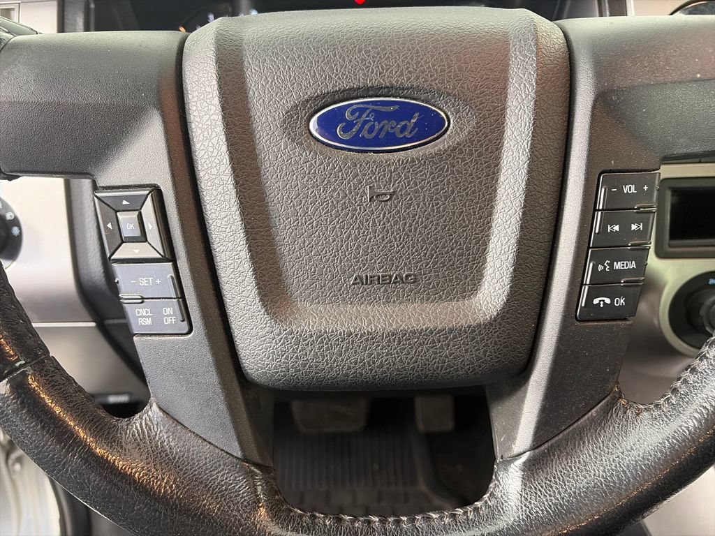 Used 2017 Ford Expedition XLT AWD/4WD image 16