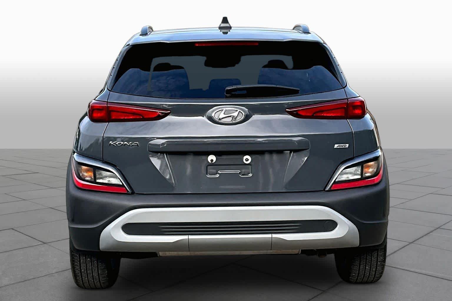Used 2023 Hyundai Kona SEL AWD/4WD image 5
