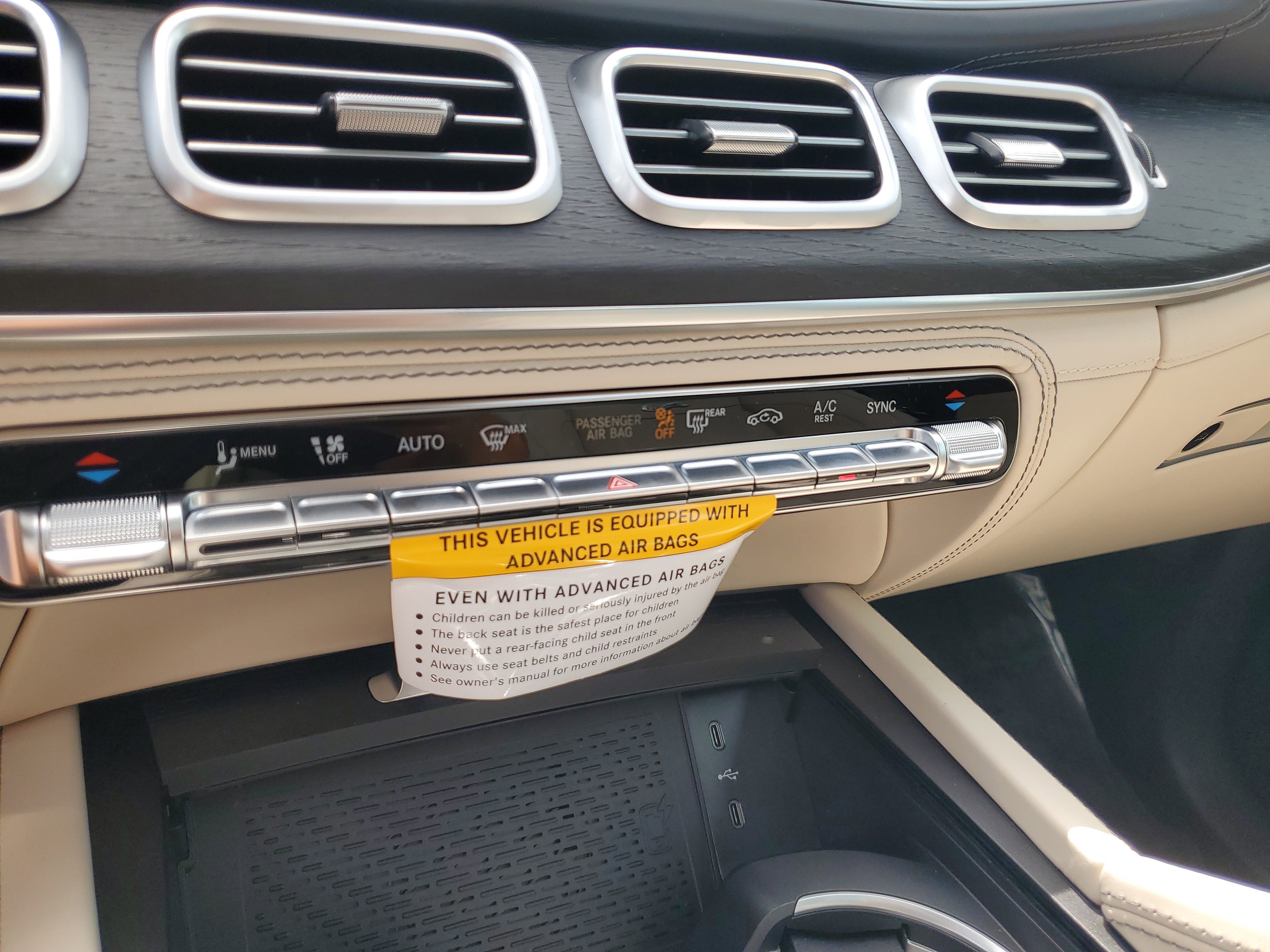 New 2026 Mercedes-Benz GLS 63 AMG 4MATIC image 32