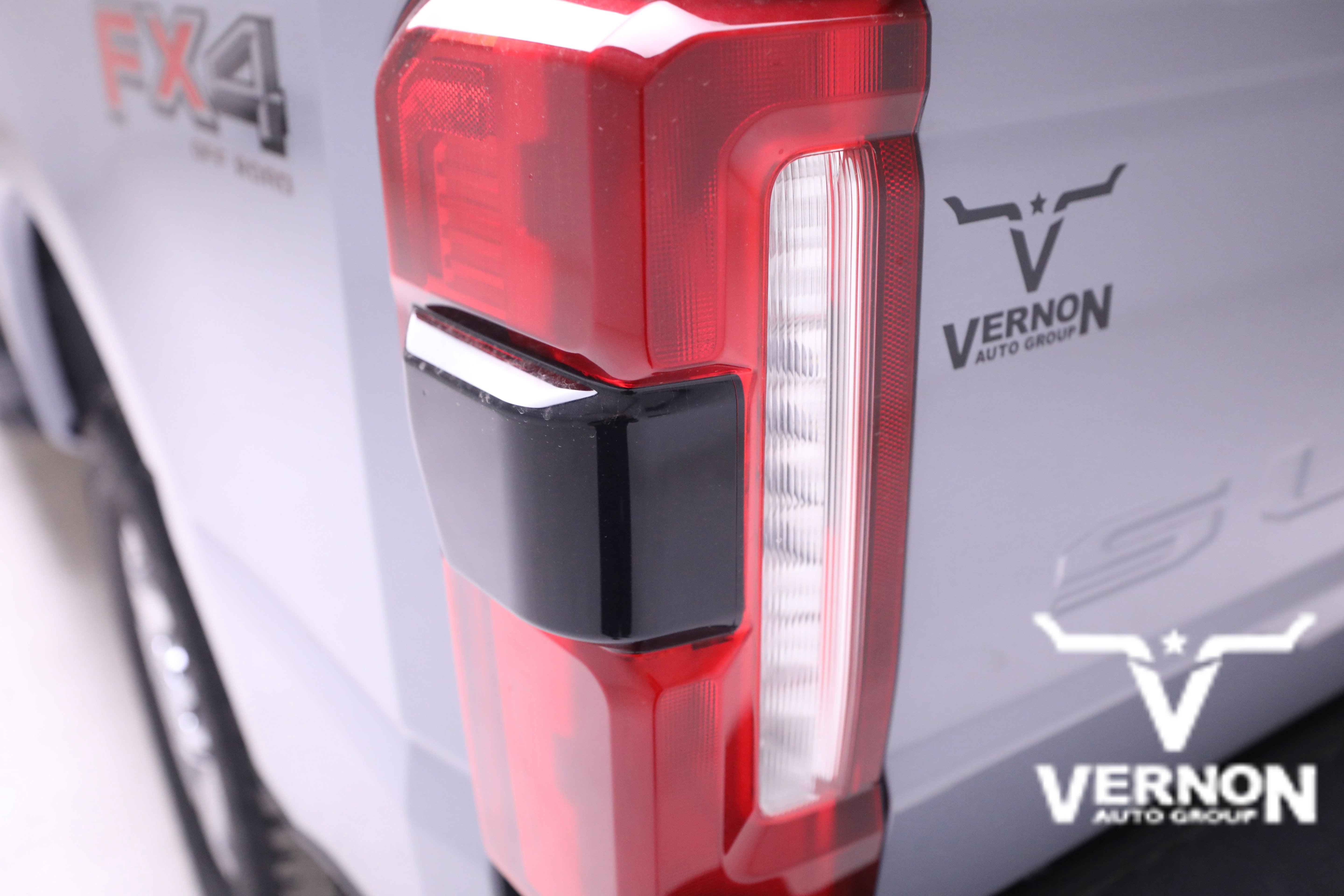 New 2026 Ford F250 Lariat w/ Chrome Package image 43