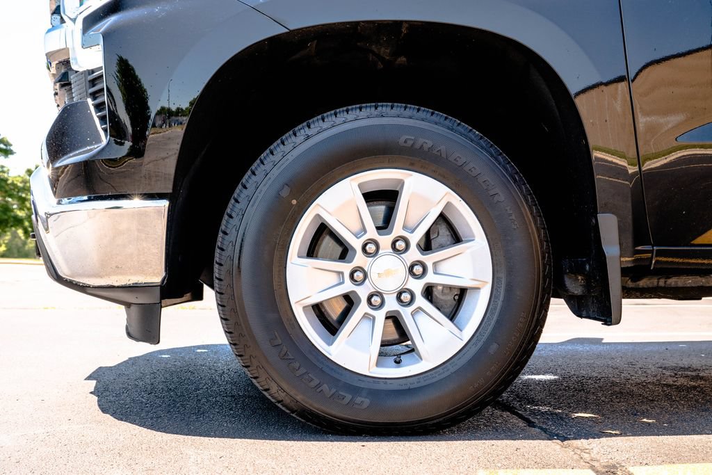 Certified 2025 Chevrolet Silverado 1500 LT AWD/4WD image 10