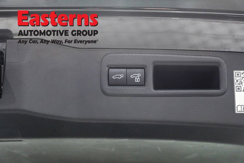 Used 2023 Toyota Venza Nightshade AWD/4WD image 21