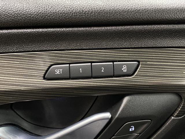 Used 2021 GMC Terrain SLT w/ Infotainment Package II AWD/4WD image 25